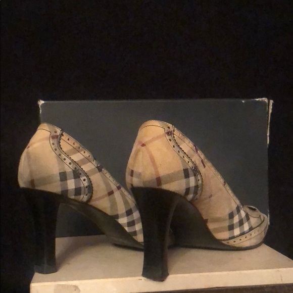 Burberry Plaid ( logo ) shoes - Picture 8 of 8